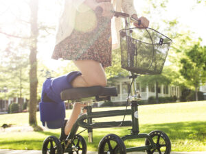 Andadera Para Rodilla Scooter Kneerover Steerable Verde